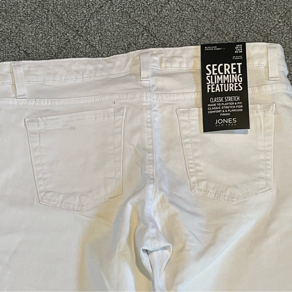 Jones New York Shorts Womens 8 White Denim Bleecker Cruise Secret Slimming NEW - Picture 11 of 12